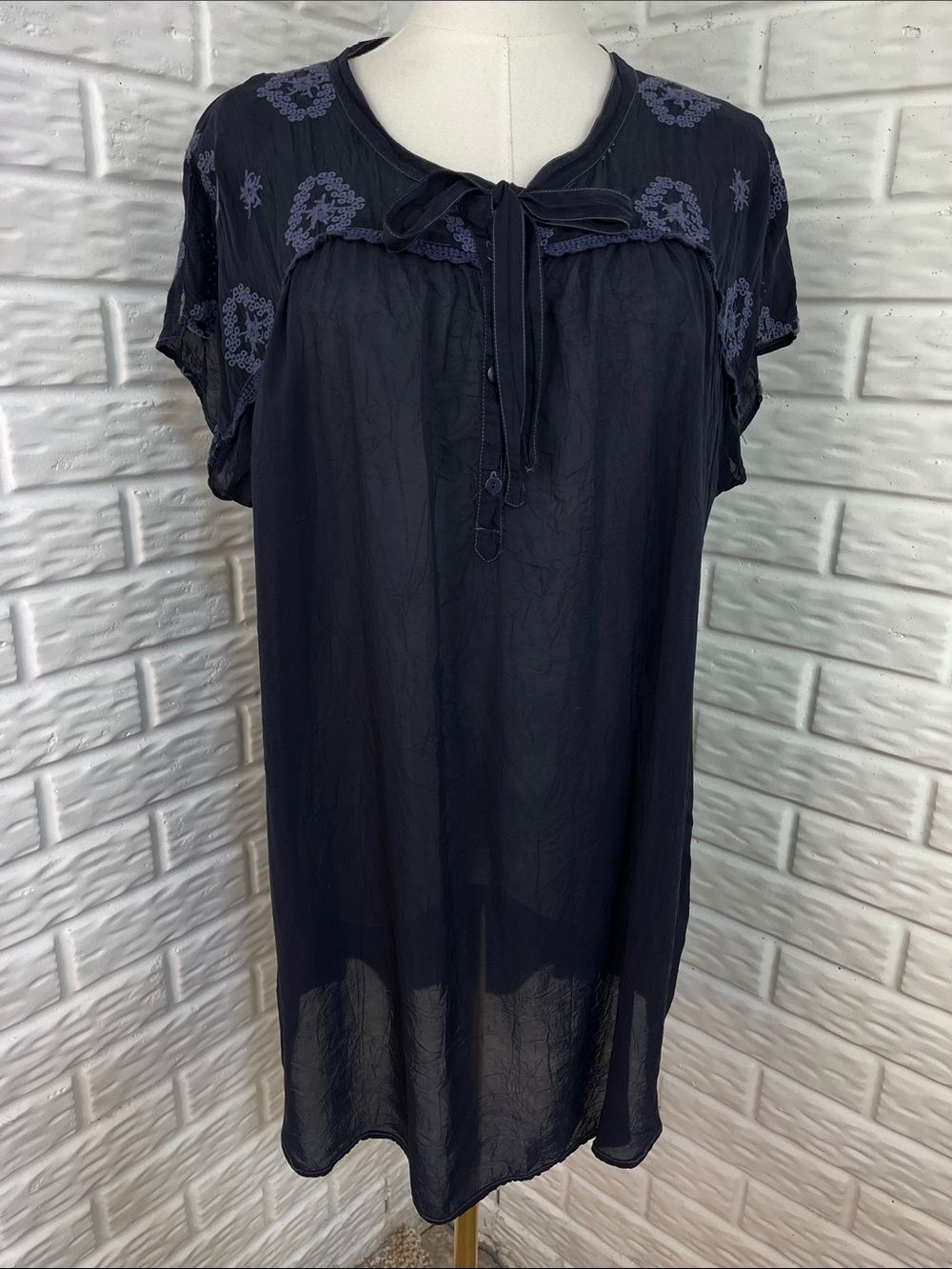 JOHNNY WAS EMBROIDERED RAYON TUNIC BLOUSE NAVY BLUE OVERSIZED SZ MED